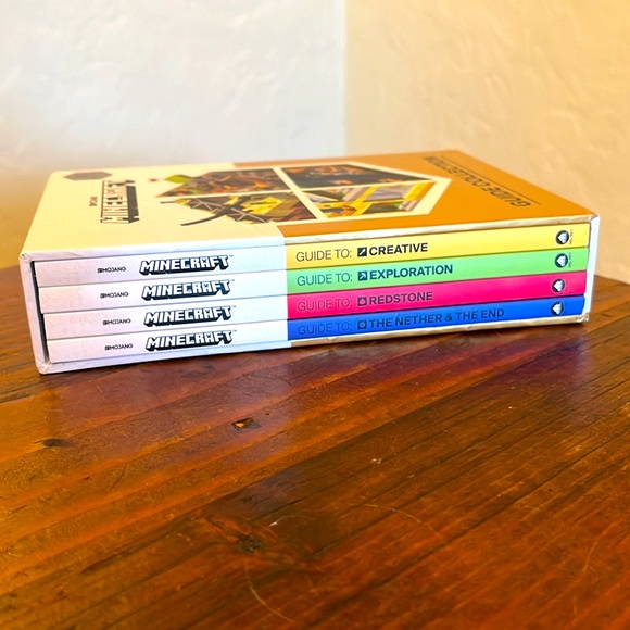 Minecraft Guide Collection book set - Picture 2 of 4